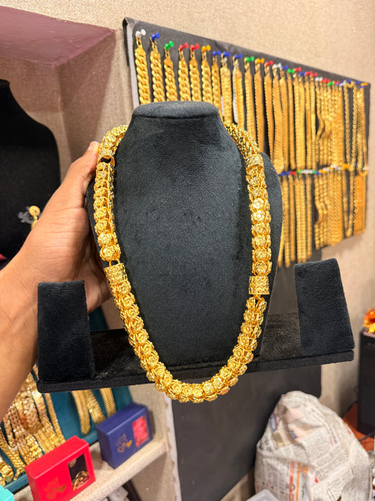 Gold forming Pipe Chain