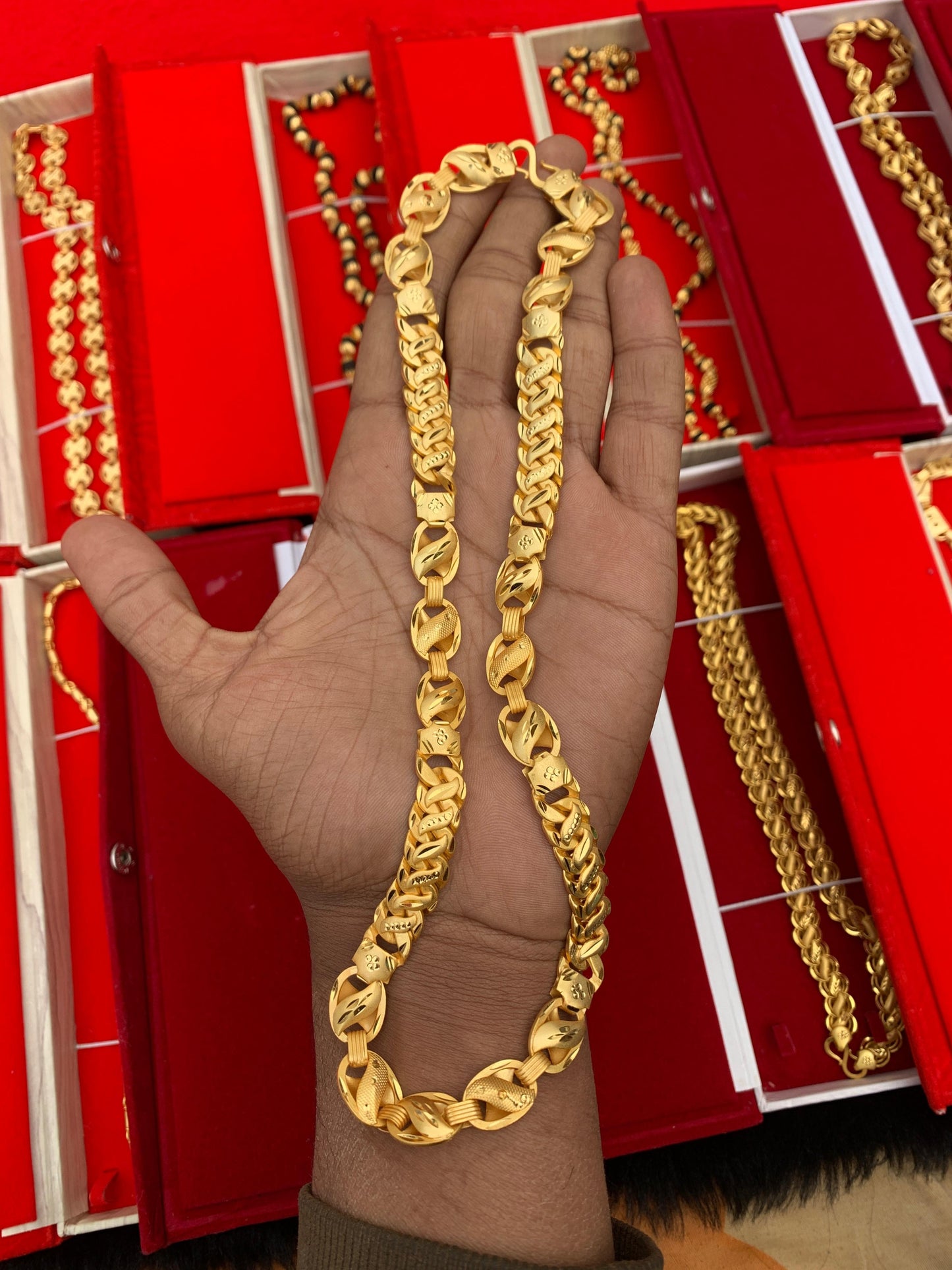men's gold forming pokkal chain
