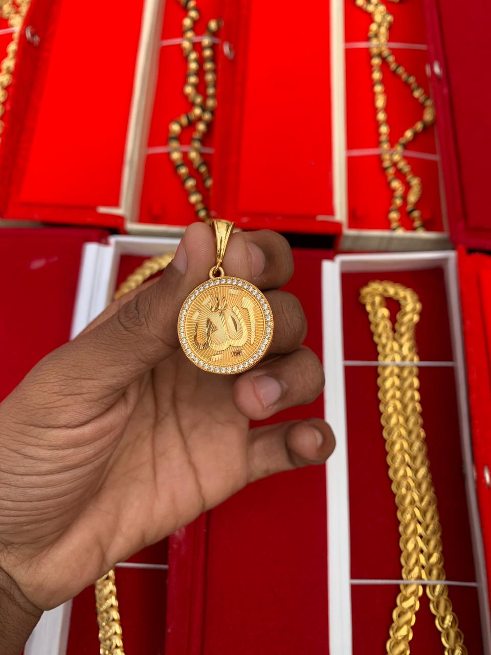 MEN'S GOLD FORMING PREMIUM ALLAH PANDANT