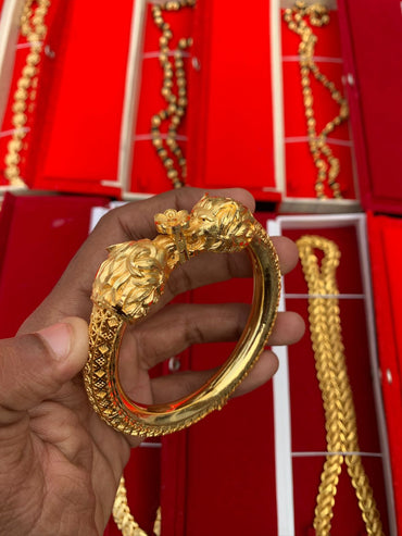 Premium Gold Forming Radwadi Kada