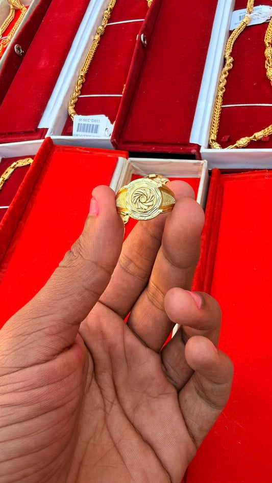 GOLD FORMING PLAIN RING