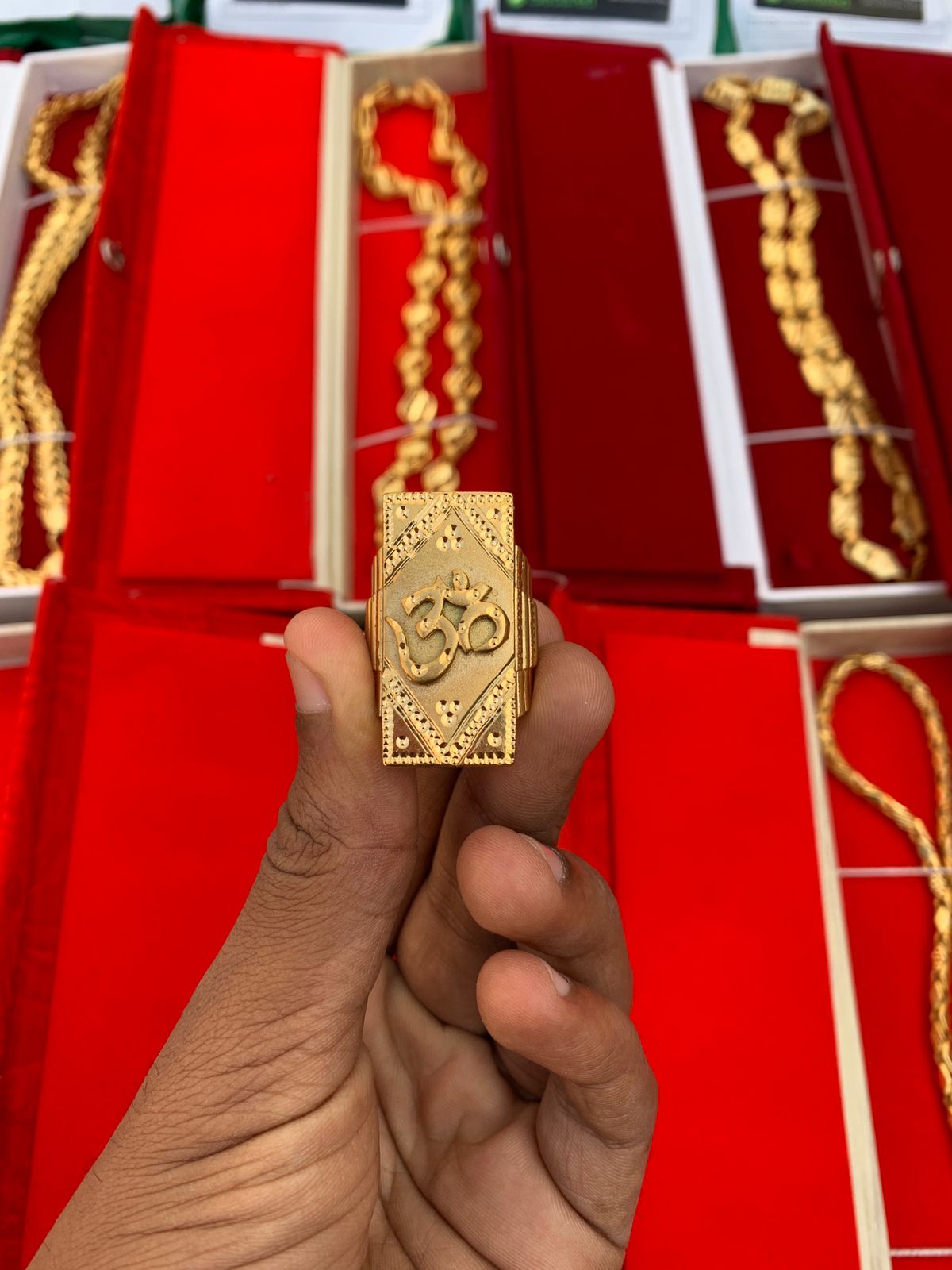 GOLD FORMING BIG JAGUAR RING