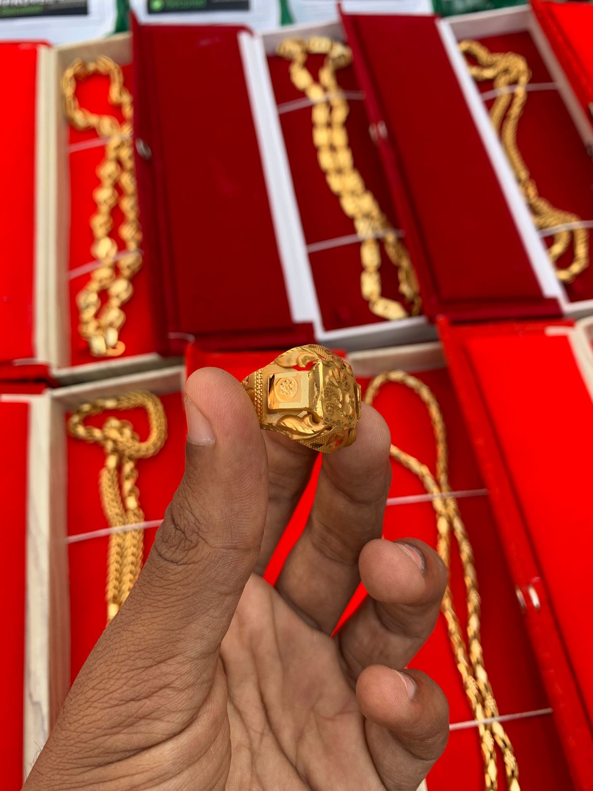 GOLD FORMING RADWAD RING