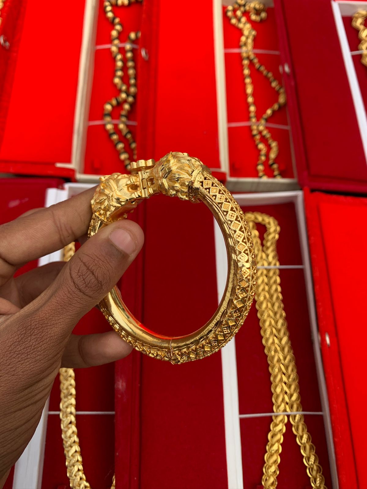 Premium Gold Forming Radwadi Kada