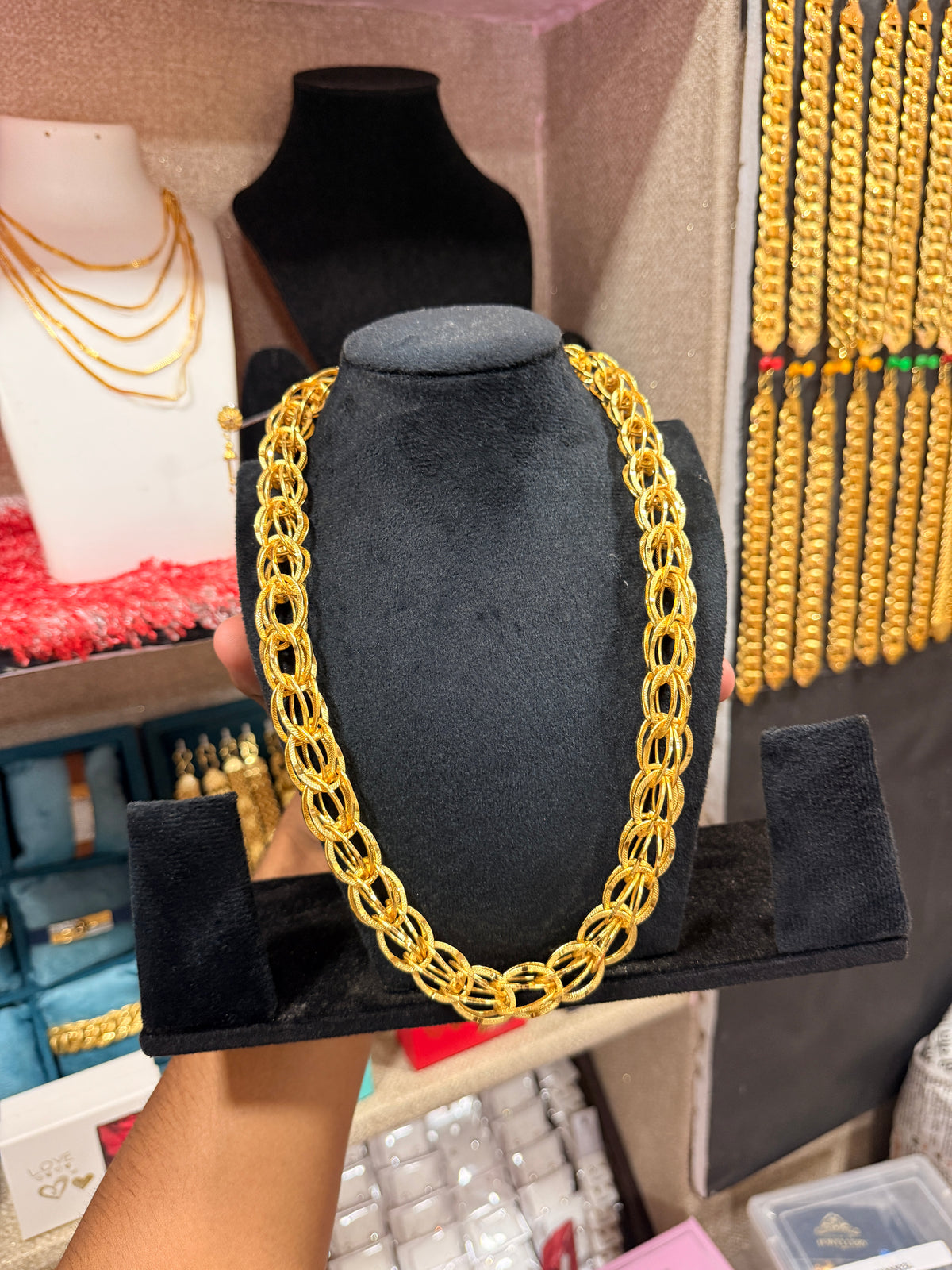 Gold Forming Heavy Chain