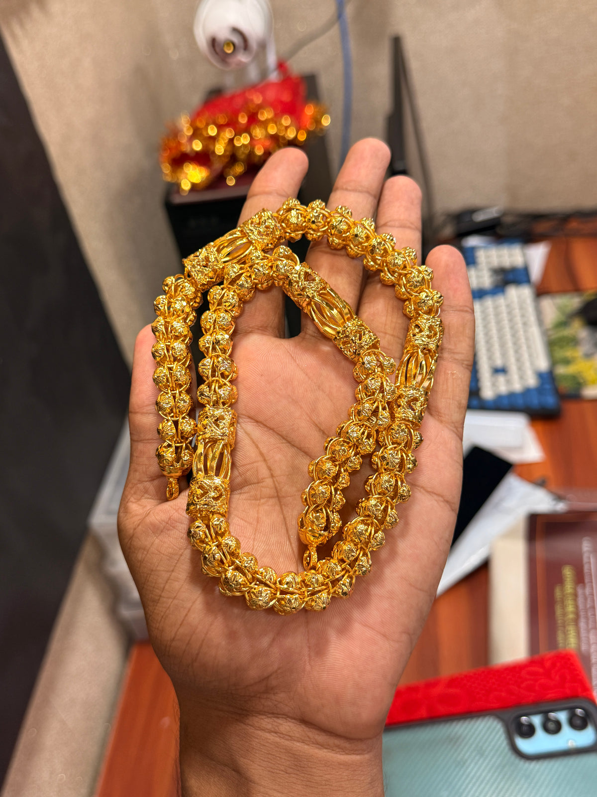 Gold Forming Heavy Pipe Chain