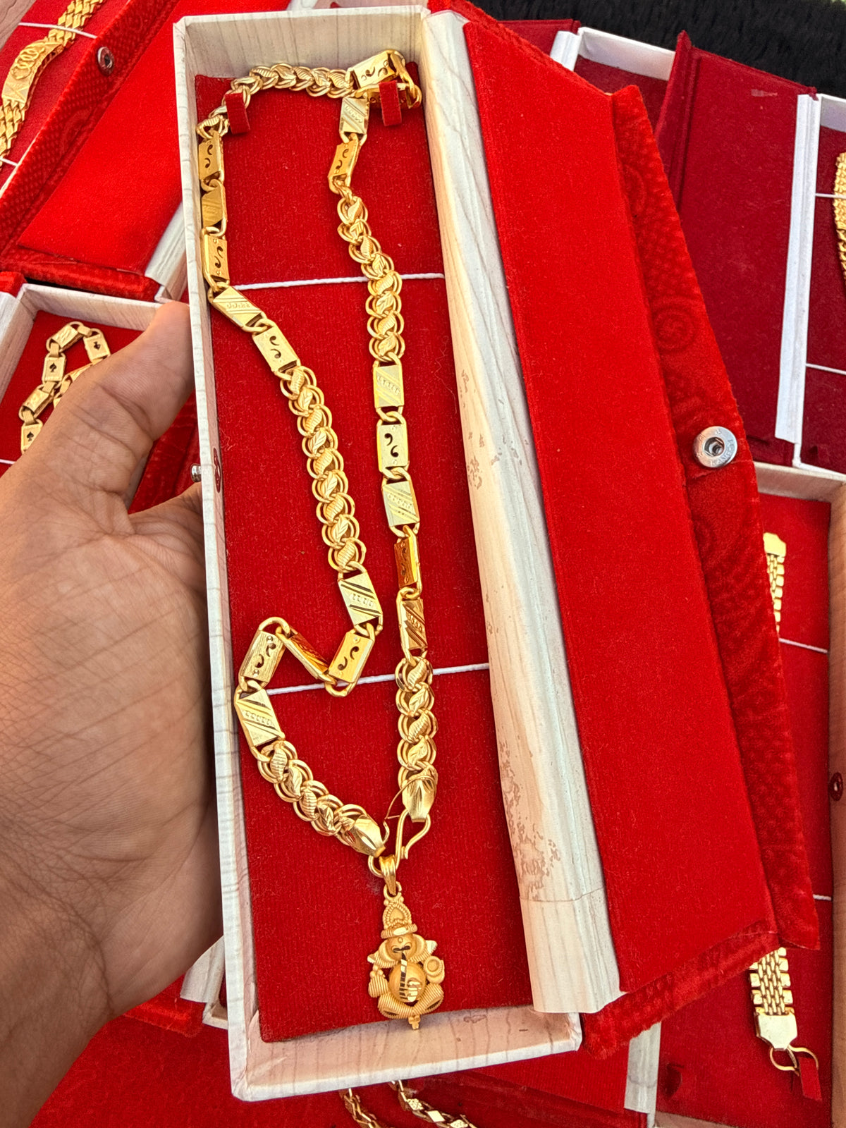 GOLD FORMING LOTUS NAWABI CHAIN WITH GANESH JI PANDENT COMBO