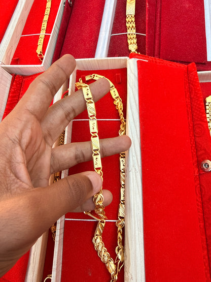 GOLD FORMING LOTUS NAWABI CHAIN WITH GANESH JI PANDENT COMBO