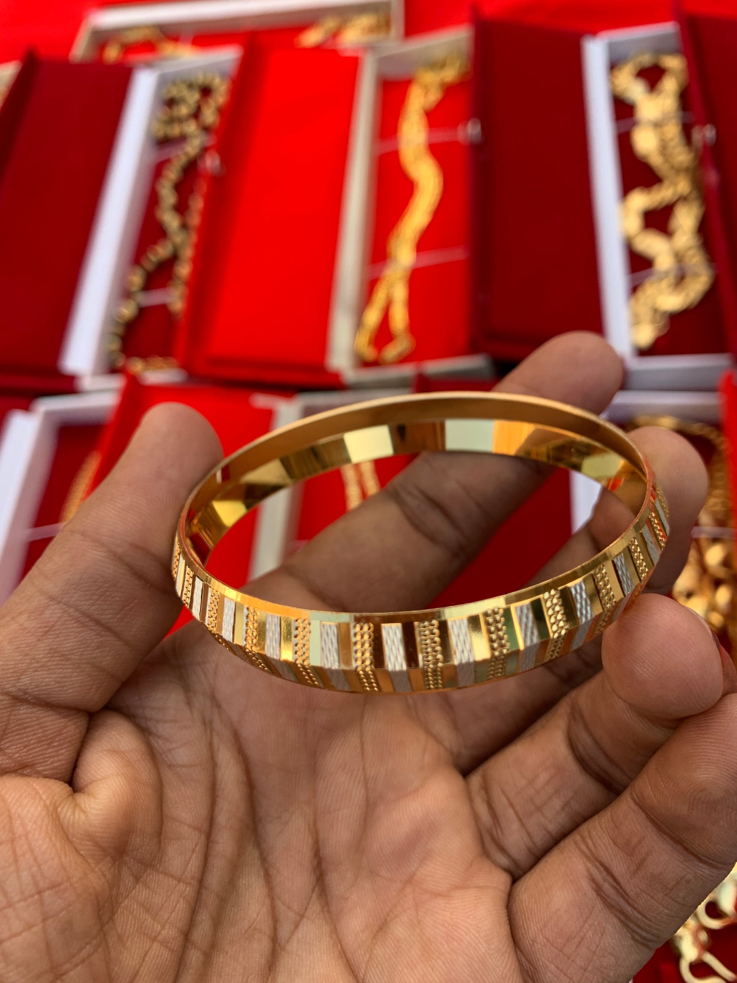 GOLD FORMING RODIUM KADA
