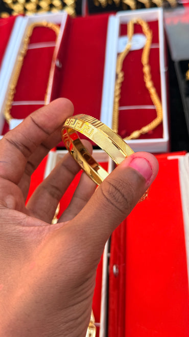 GOLD FORMING ZIGZAG KADA