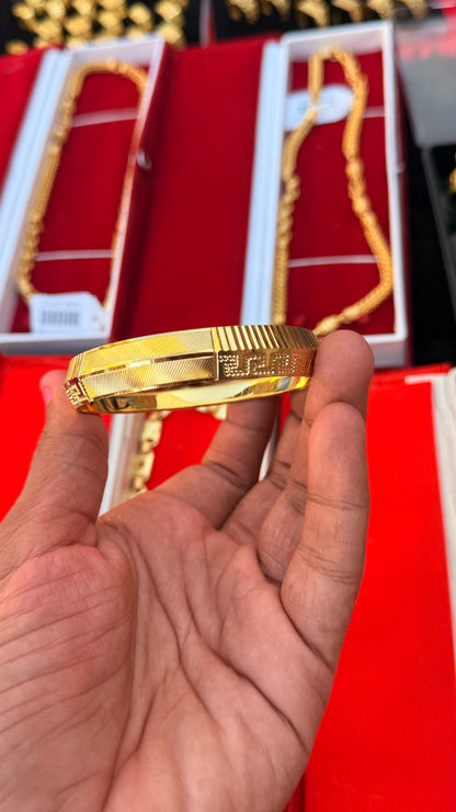 GOLD FORMING ZIGZAG KADA