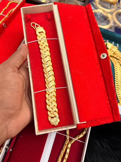 GOLD FORMING POKKAL SINGA PURI BRASLET