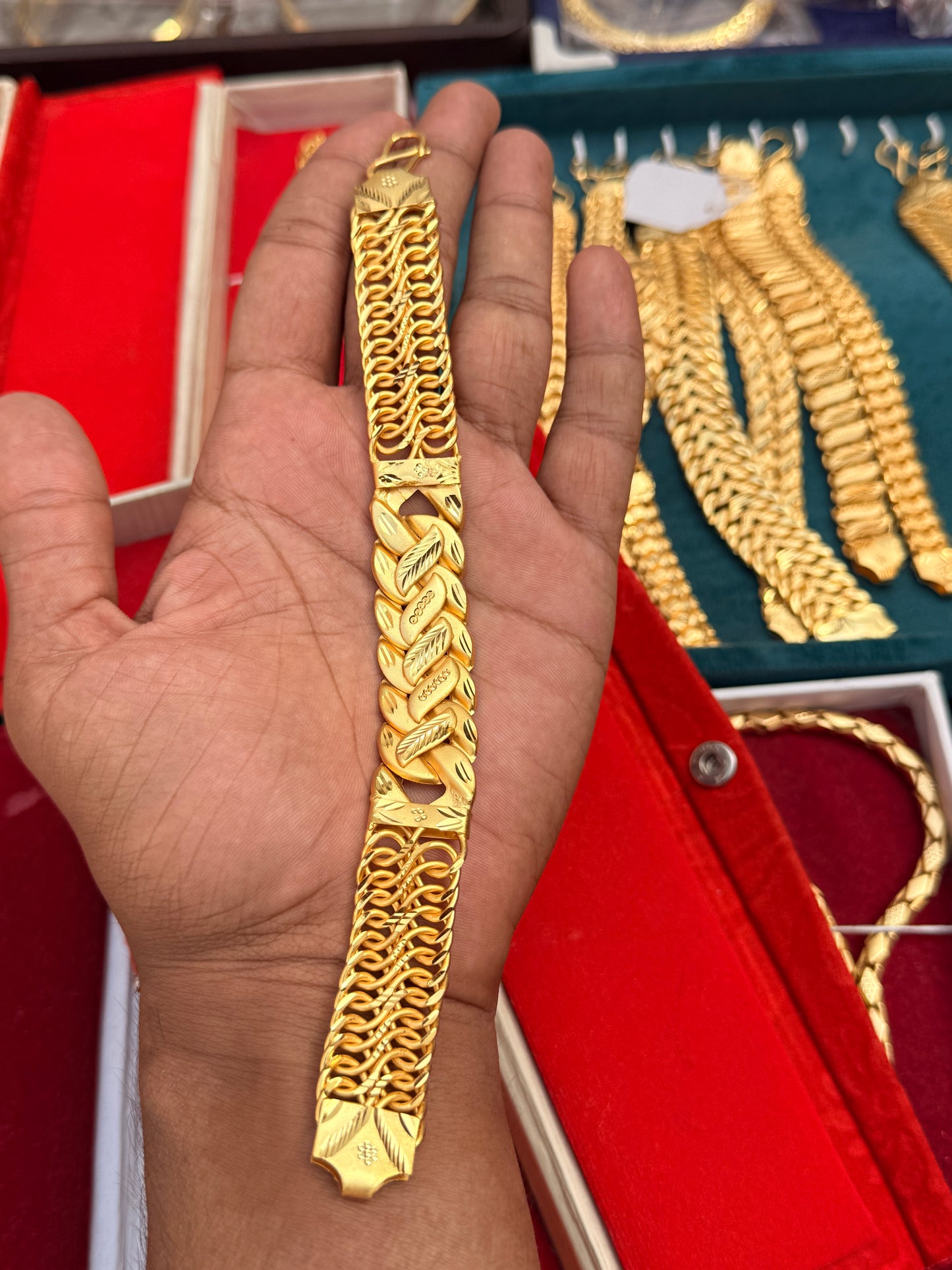 GOLD FORMING SINGAPURI BRASCLET 002