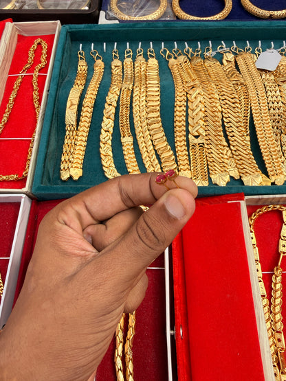 GOLD FORMING P.LONG EARRING