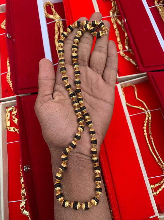 MEN'S GOLD FORMING RUDRAKSH MALA