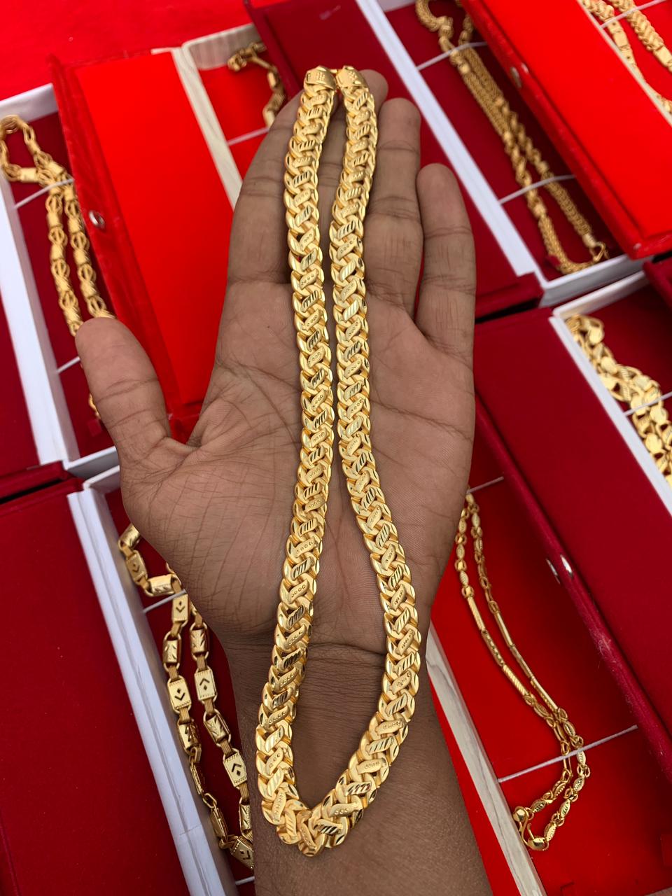 MEN'S GOLD FORMING SINGAPURI CHAIN