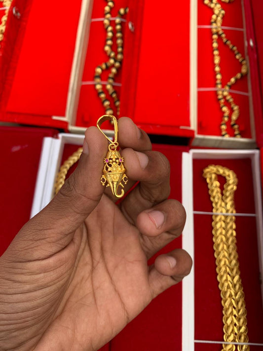 MAN'S GOLD FORMING PREMIUM GANESH PANDANT