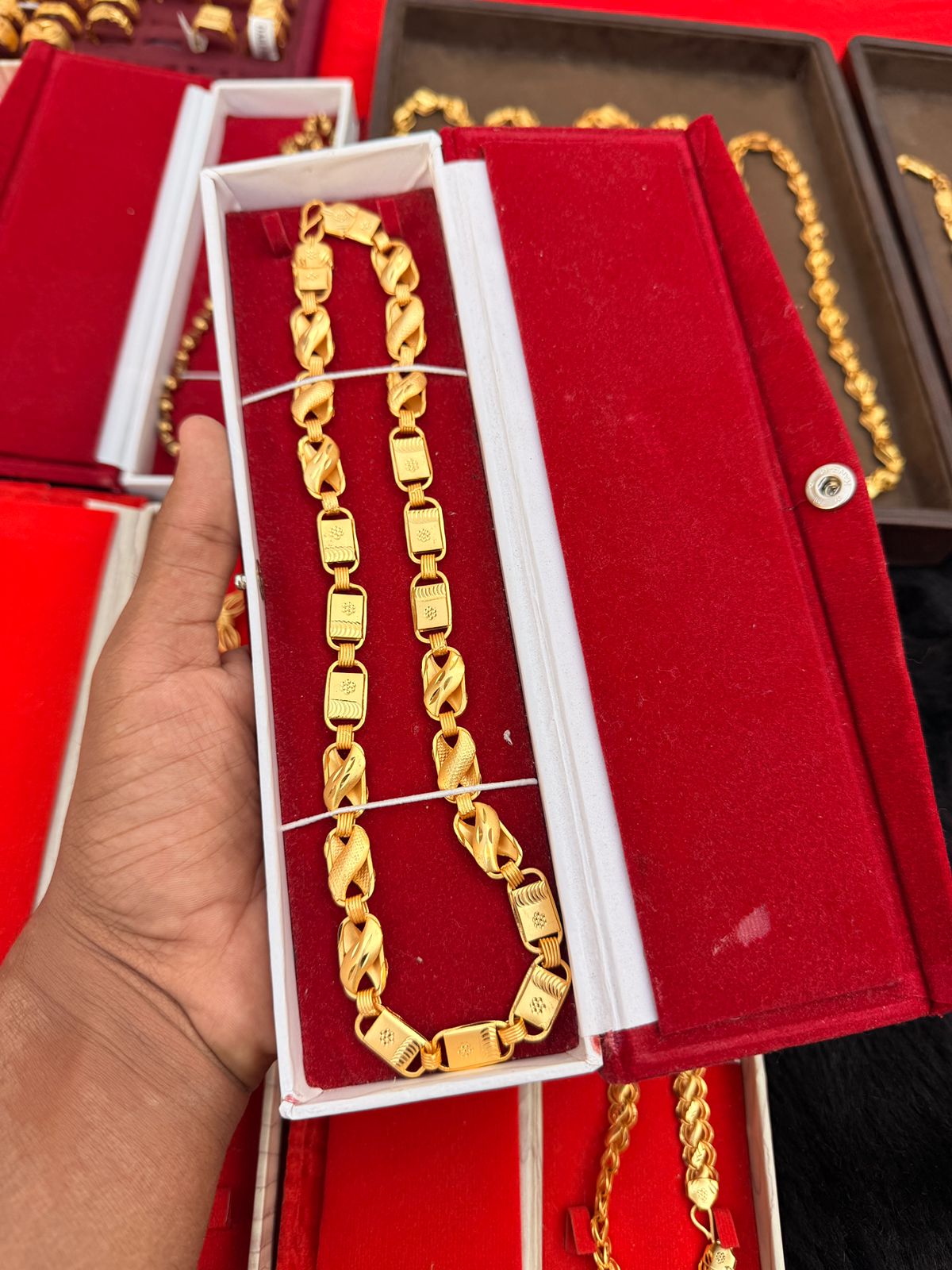 Premium Gold Forming Heavy Block Chain
