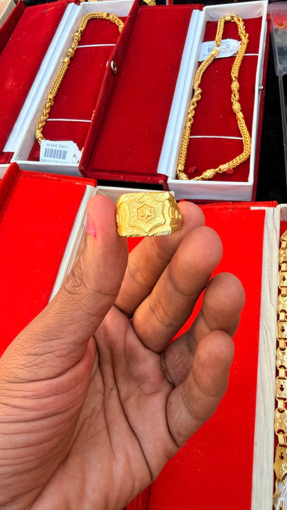 GOLD FORMING PLAIN RING