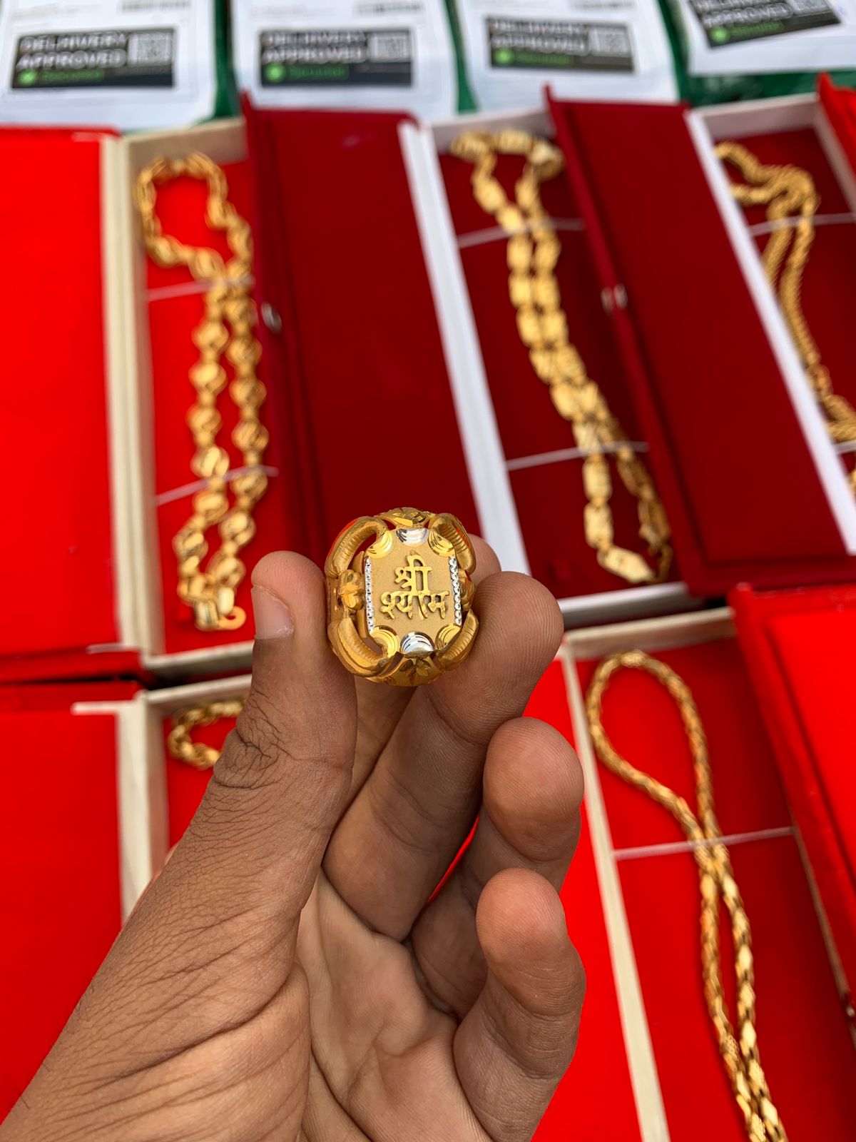 GOLD FORMING SHREE SHAM RING