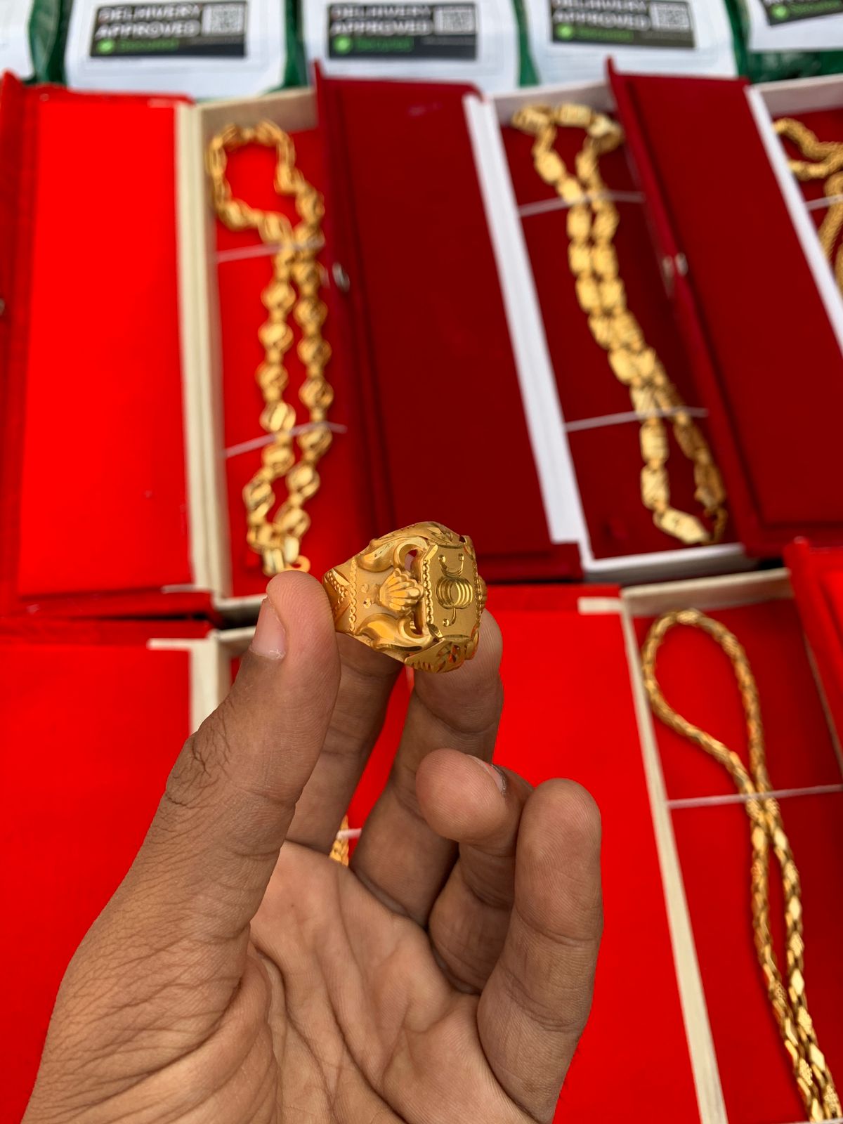 GOLD FORMING RAJWADI RING