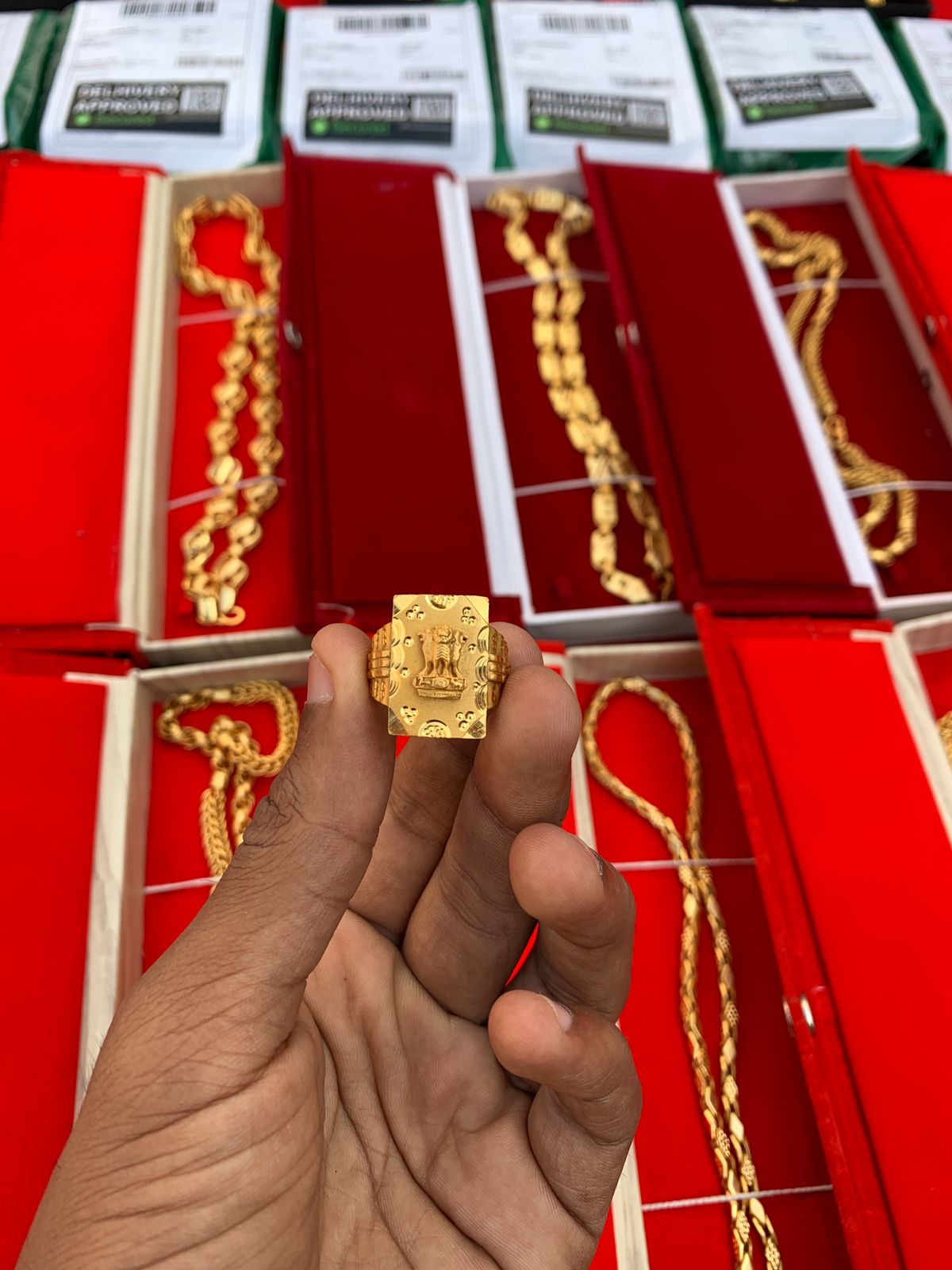 GOLD FORMING ASHOK STUMB RING