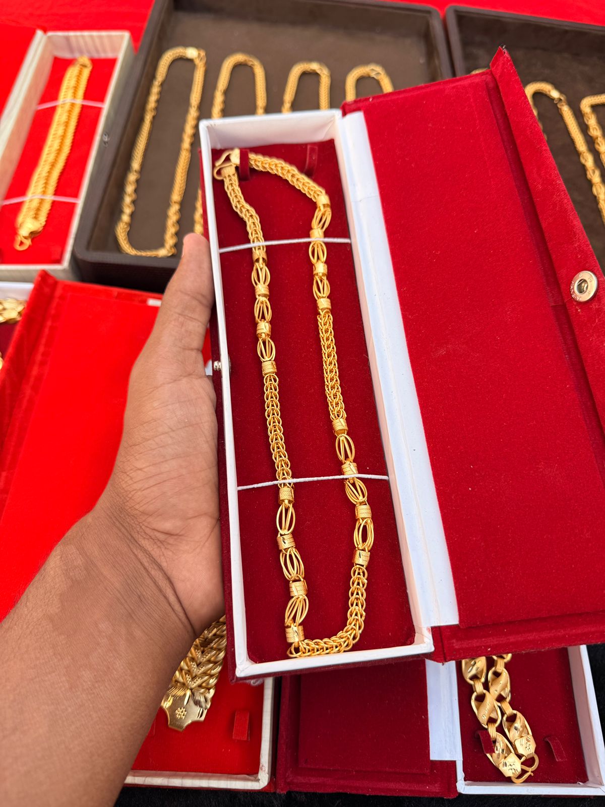 Premium Gold Forming Indo Chain