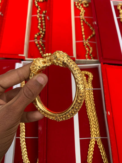 Premium Gold Forming Radwadi Kada